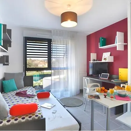 Au Centre-ville De Apartment